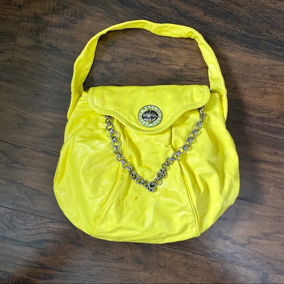 Marc Jacobs Yellow Patent Leather Flap Chain Hobo - Picture 4 of 6